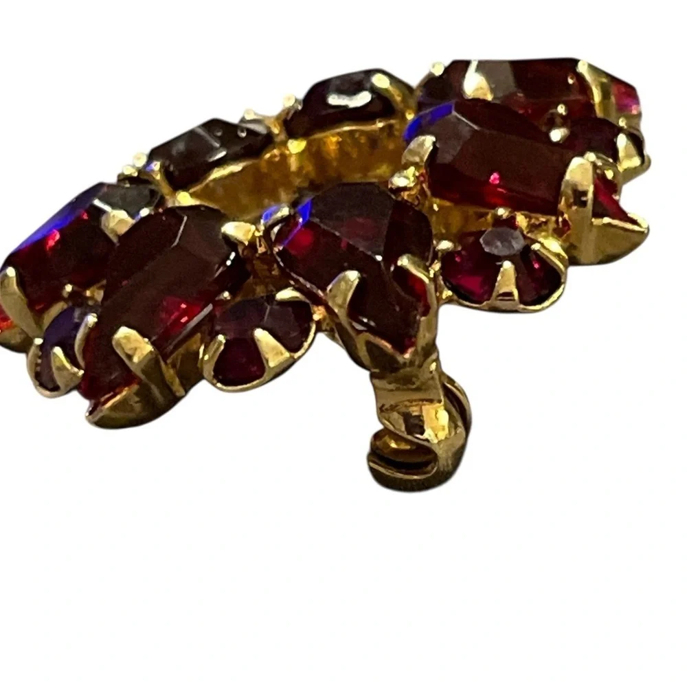 Vintage Ruby Red and Gold Brooch Signed West Germany - Picture 3 of 4